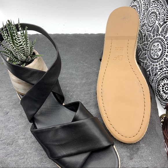 Diane von Furstenberg Iona Black Leather Sandals - Picture 2 of 6